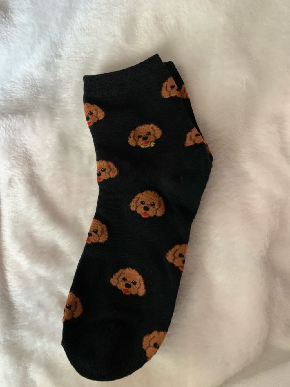 Dog Pattern socks in Brown, Black, Cream, Red - Picture 10 of 11